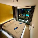 Boutique Studioapartment Iv 오파티아